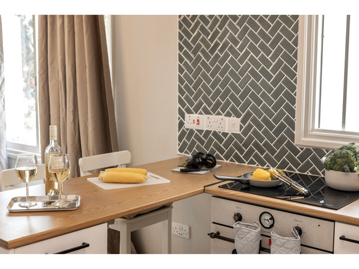 Stylish in the Heart of Perivolia, Larnaca Villa 1402