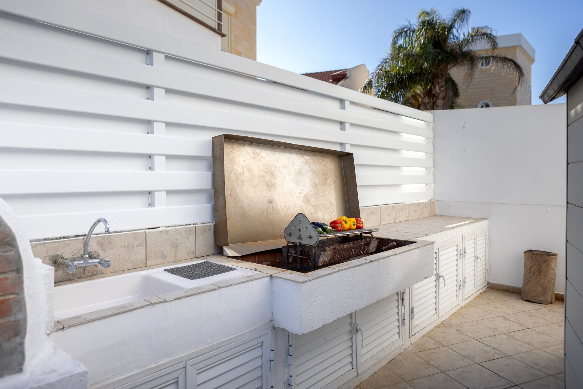 Perivolia Paradise: 4 Bedroom Villa for Sale, 1403
