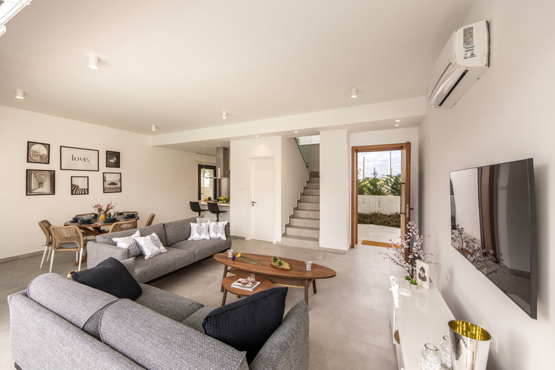 Charming 3 Bedroom Villa in Paralimni City, 1589