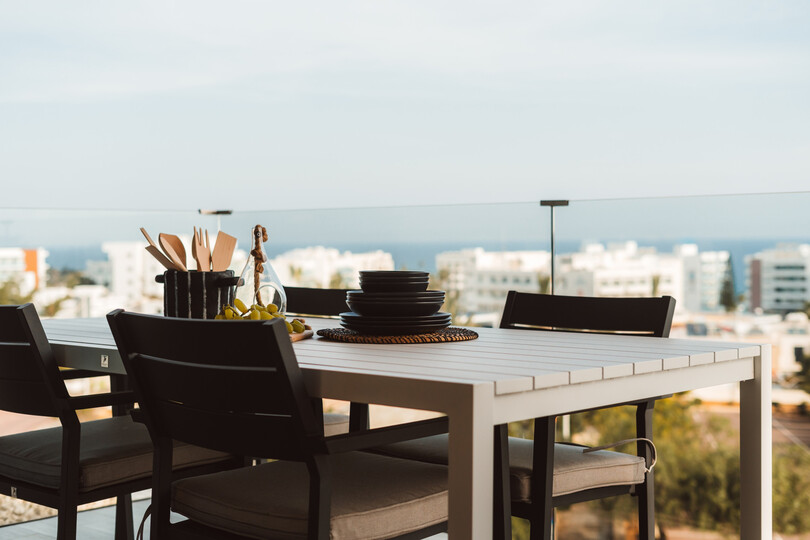 Seaside Bliss: 2 Bedroom Villa in Protaras, 1724