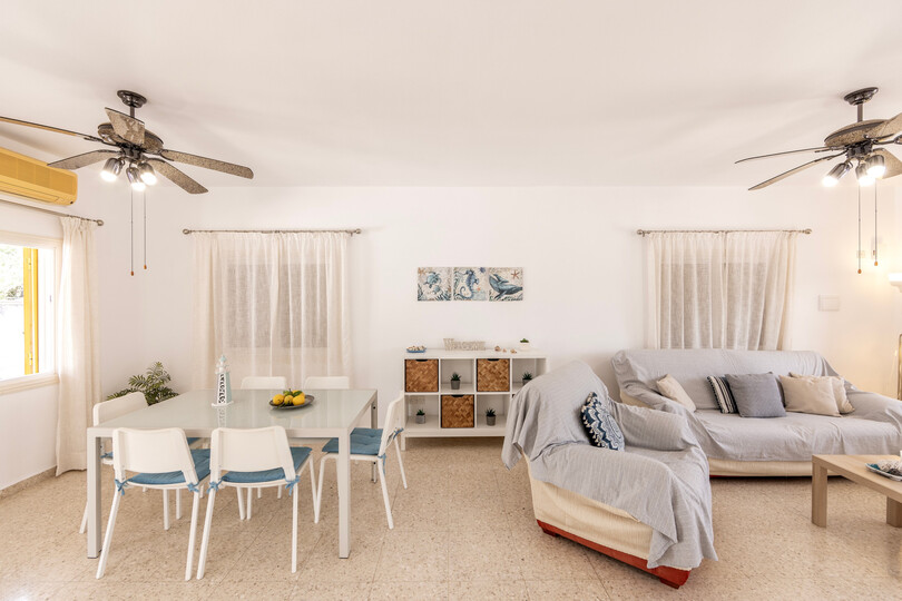 Charming 3 Bedroom Villa in Sotira with Pool, 1338