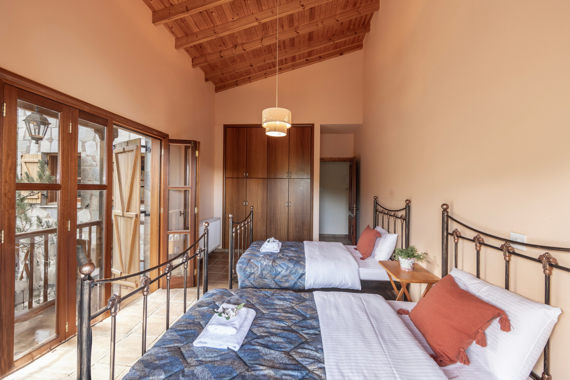 The Enchanting 4 Bedroom Villa in Pedoulas, 1005