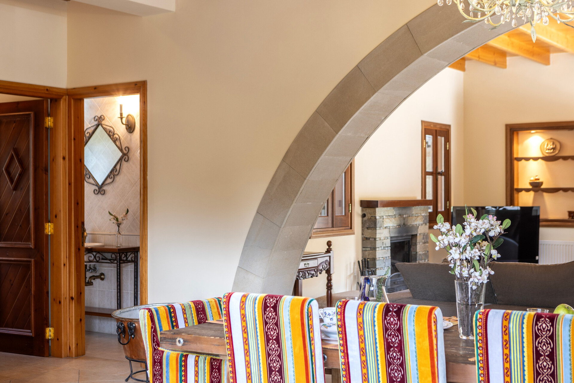 The Enchanting 4 Bedroom Villa in Pedoulas, 1005