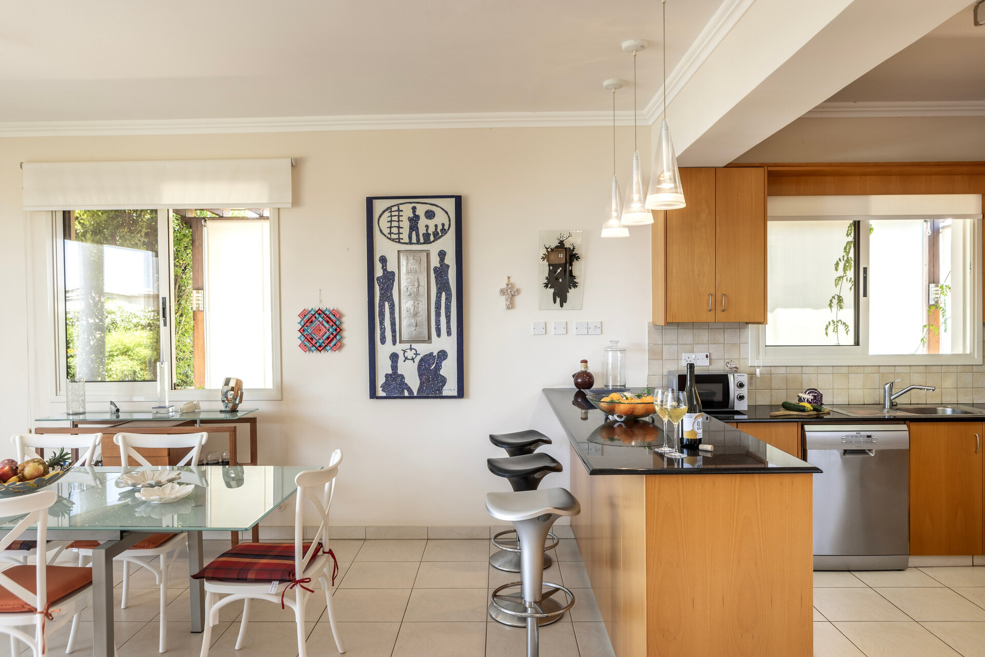 Cozy Villa with 3 Bedrooms in Larnaka 1000