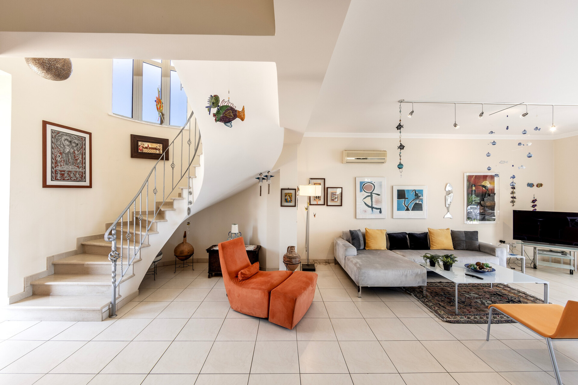 Cozy Villa with 3 Bedrooms in Larnaka 1000