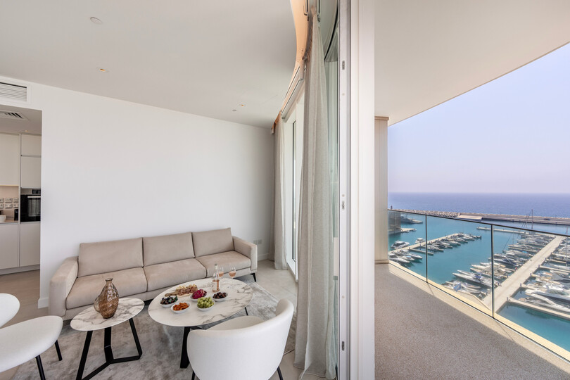 Secluded 3 Bedroom Oasis in City, 1007