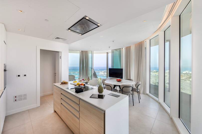 Secluded 3 Bedroom Oasis in City, 1007