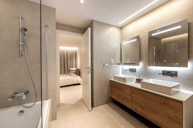 Secluded 3 Bedroom Oasis in City, 1007
