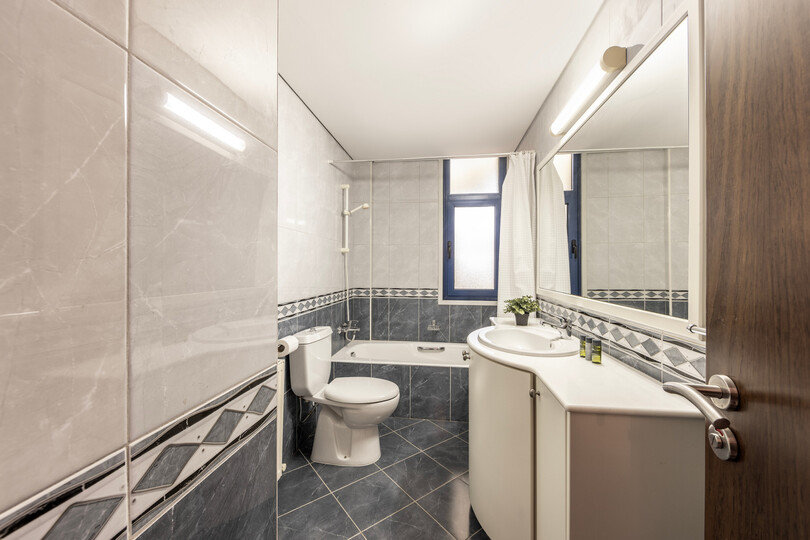 Modern 4 Bedroom Villa Oasis in Ayia Napa, 1396