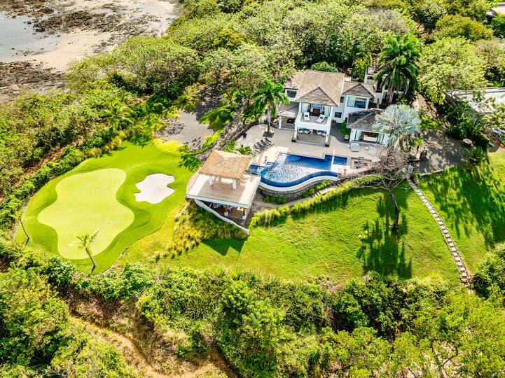 Experience Luxury at Guanacaste Province 1001