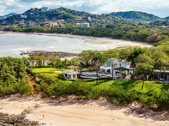 Experience Luxury at Guanacaste Province 1001