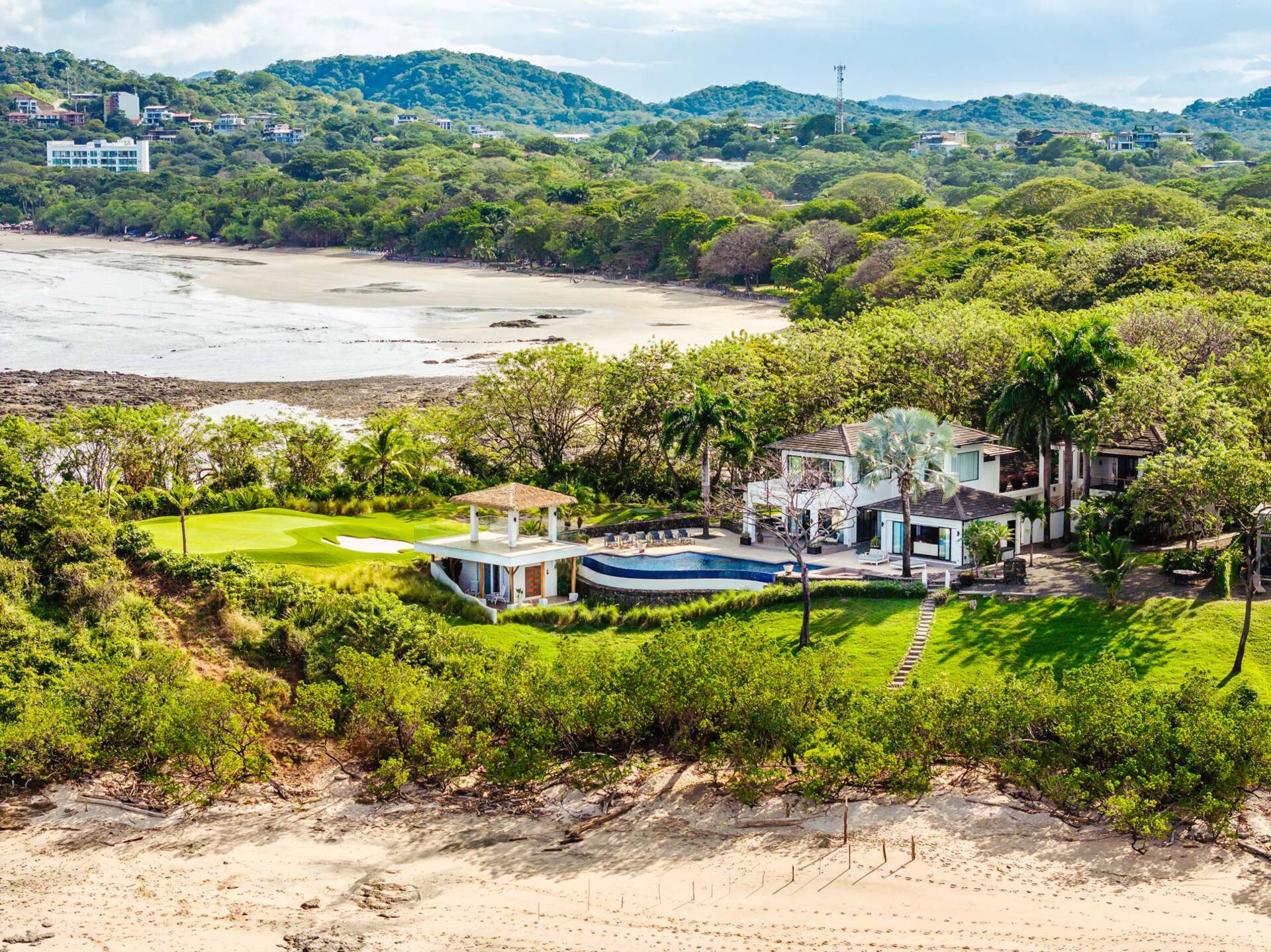 Experience Luxury at Guanacaste Province 1001