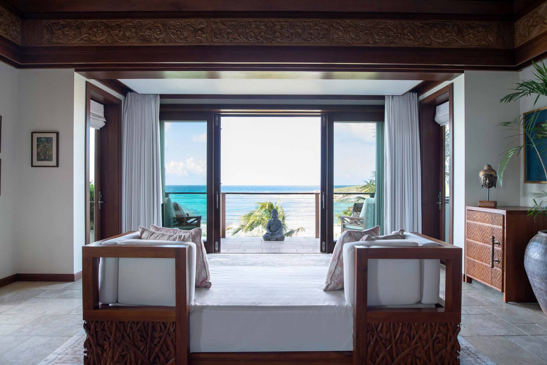 Oceanfront Haven in the Virgin Islands – 1002