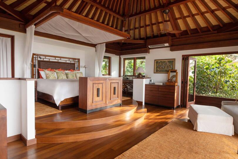 Serene Escape on a Caribbean Jewel - 1003
