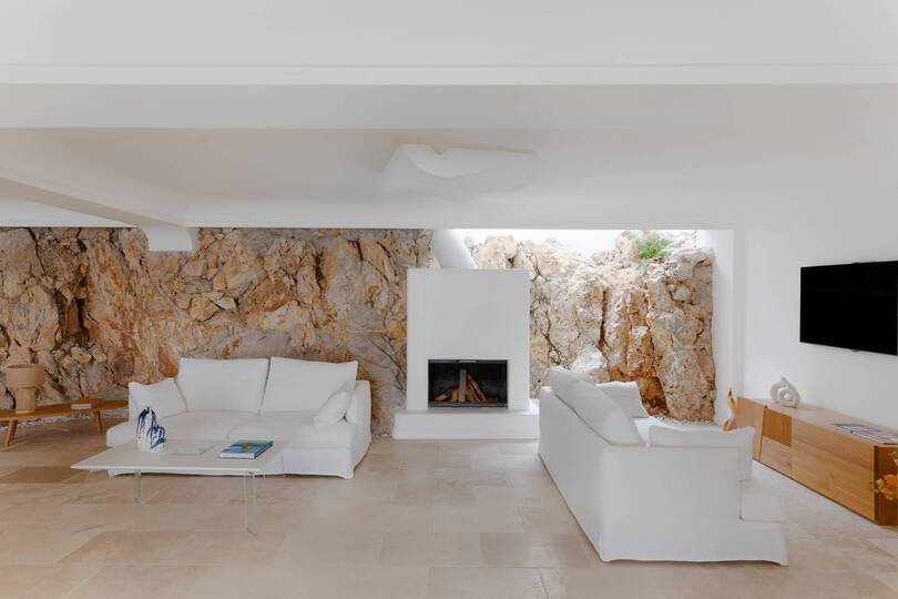 Escape to Pure Capri Luxury – Capri Villa 1006