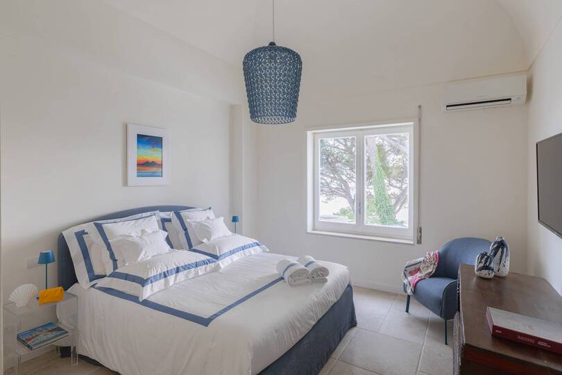 Escape to Pure Capri Luxury – Capri Villa 1006