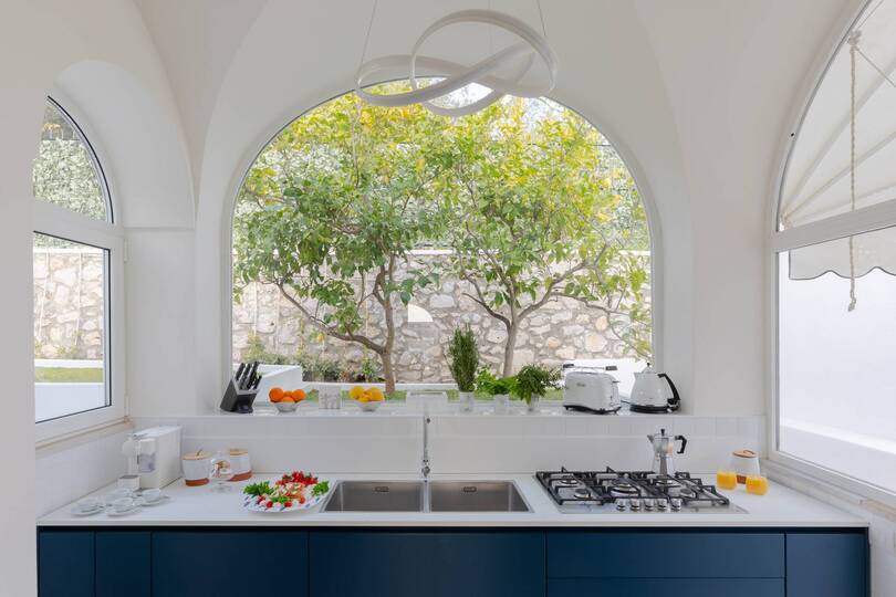 Escape to Pure Capri Luxury – Capri Villa 1006