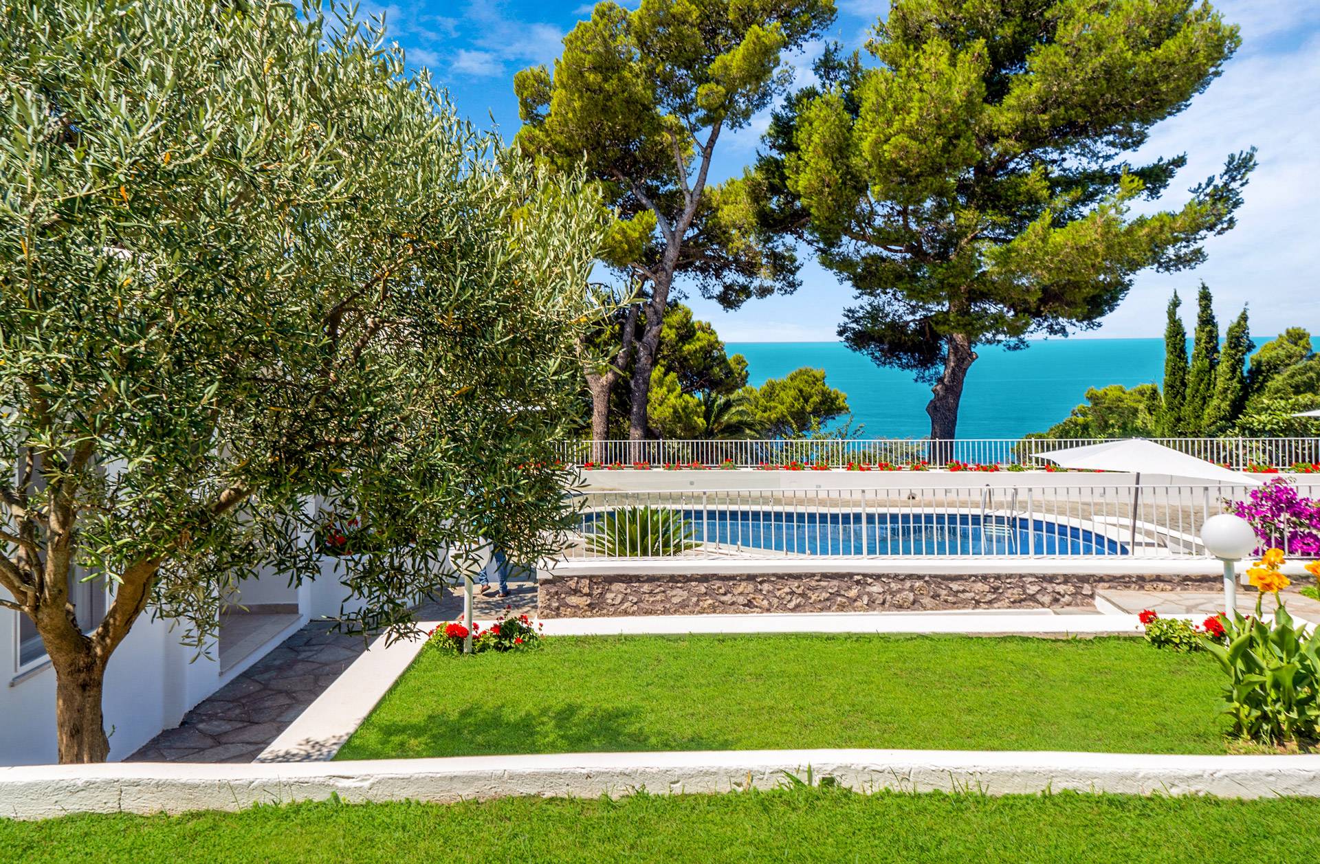 Escape to Pure Capri Luxury – Capri Villa 1006