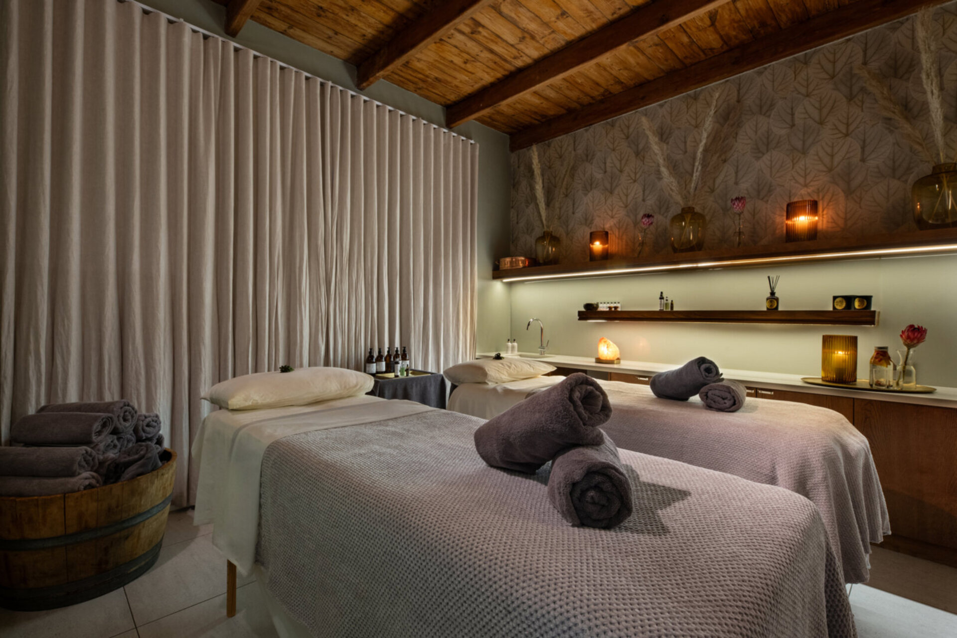 Cap Classique Vineyard Pool Suites with Private Pool 1043