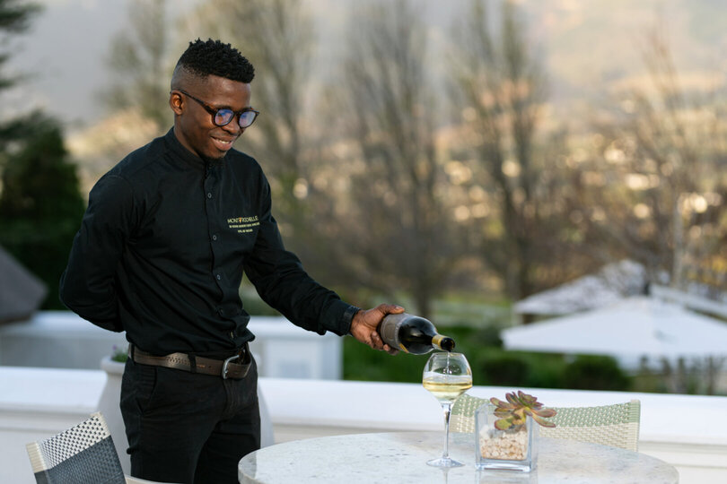 Chardonnay Room 1 with Manor Views 1044