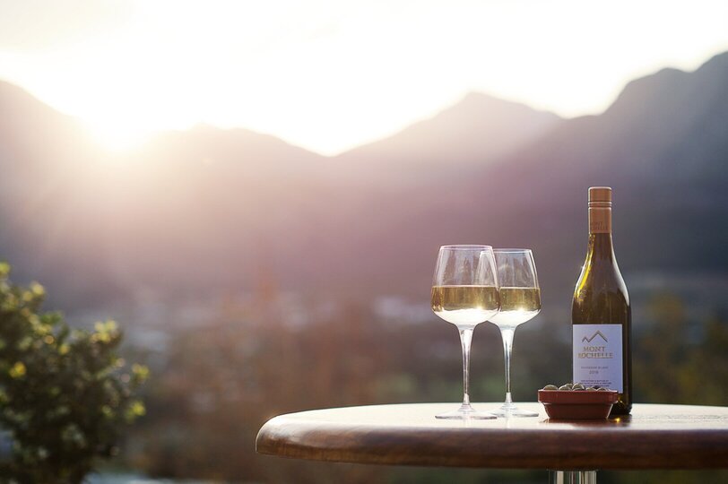 Chardonnay Room 1 with Manor Views 1044