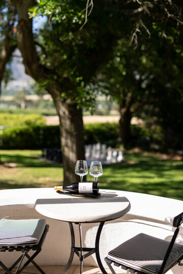 Chardonnay Room 2 Light Filled Elegant En Suite 1045