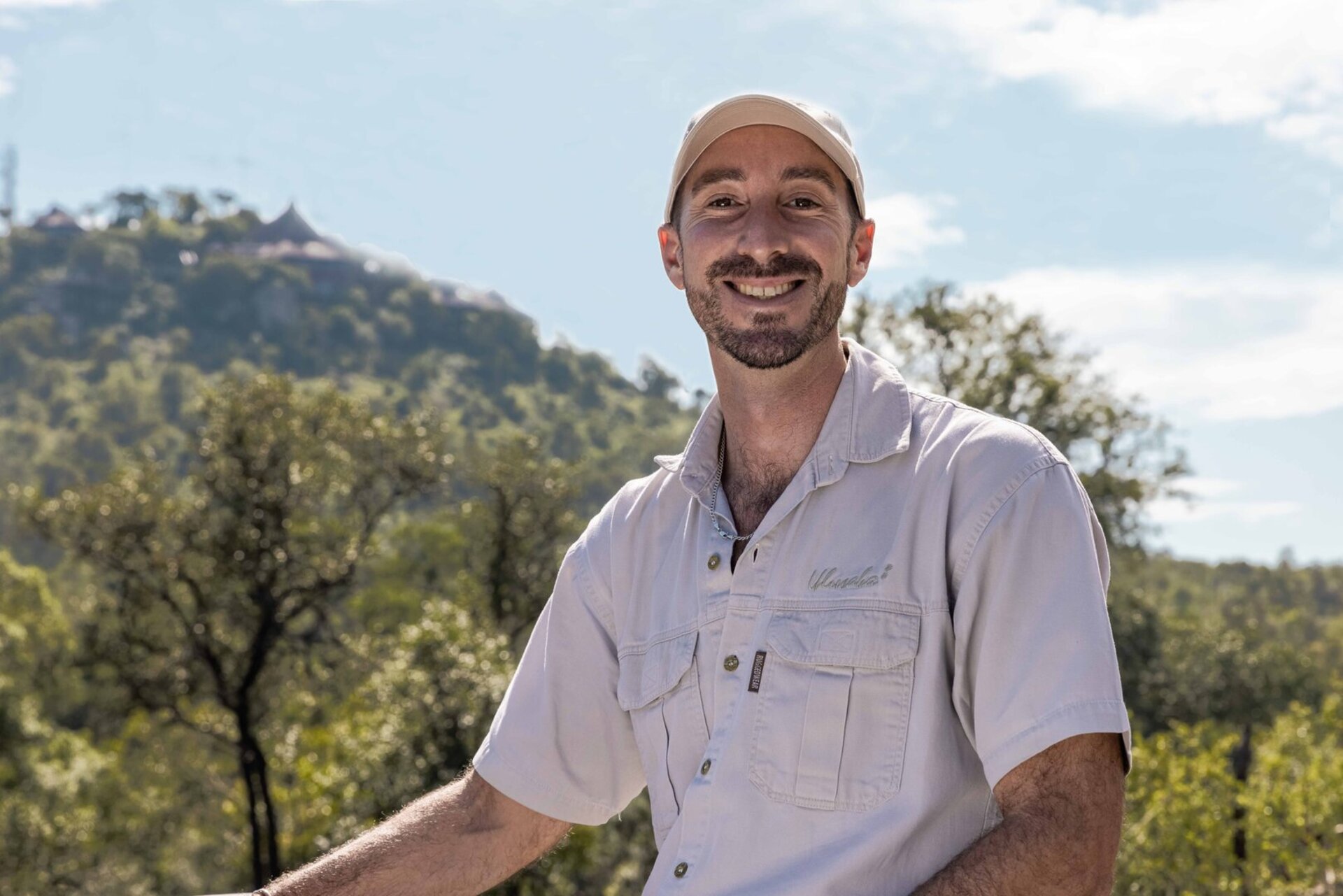 Master Suite with Infinity Pool, Rock Cliff 1050