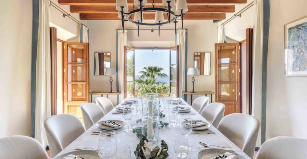 Red Earth Villa with Sea Views & Private Pool 1061