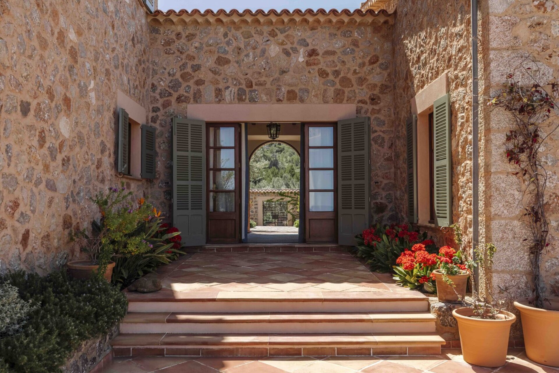 Red Earth Villa with Sea Views & Private Pool 1061