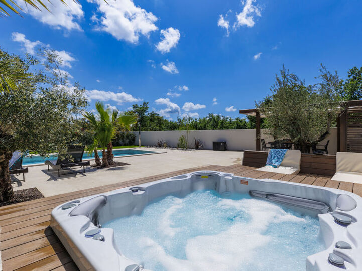 Your Dream Vacation Awaits at Porec Villa, 1293, Porec, Croatia