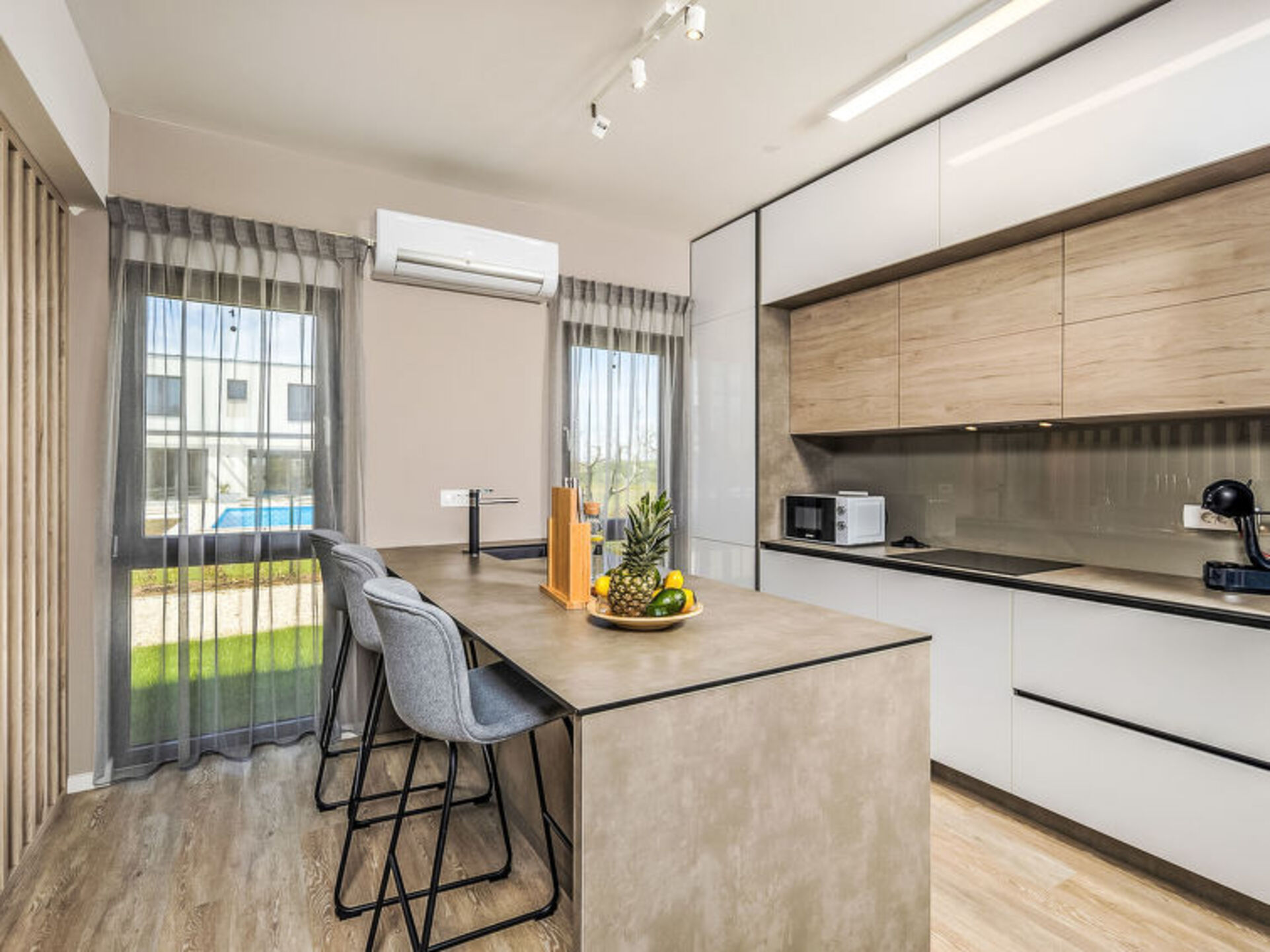 Kitchen / Dining Room
