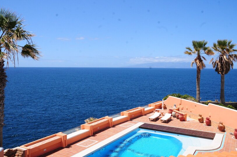Relaxing Getaway in Canarias - 5 BR Villa, Canarias Villa 1046