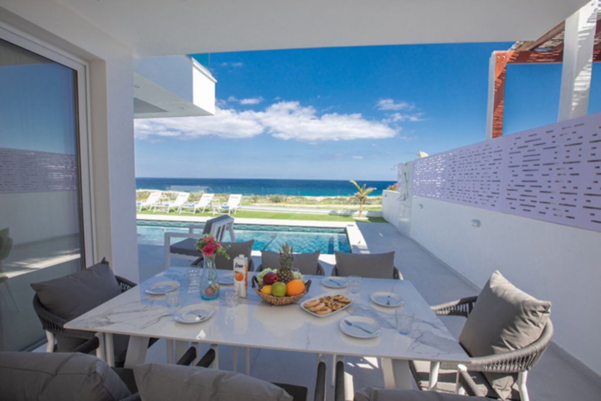 Contemporary Villa with Jacuzzi and BBQ Area, Protaras Villa 1027