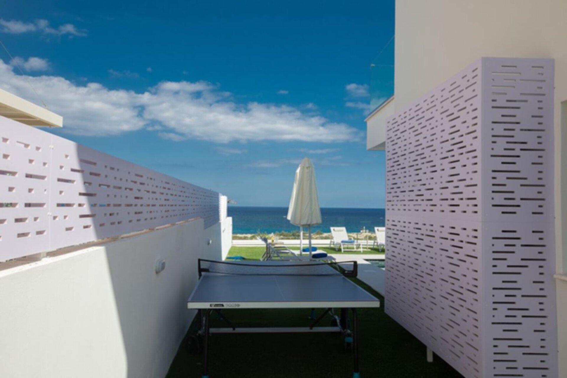 Contemporary Villa with Jacuzzi and BBQ Area, Protaras Villa 1027