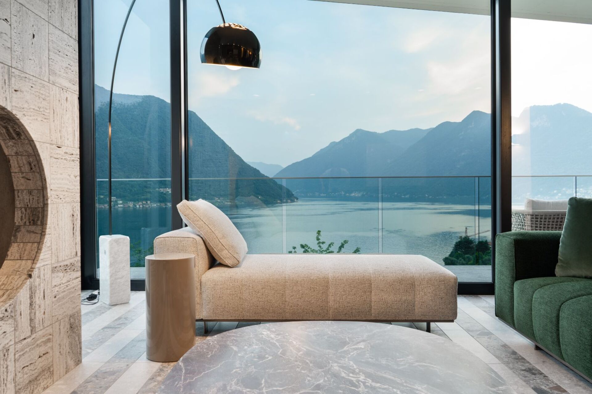 Luxurious 4 Bedroom Villa with Stunning Views in Lombardy