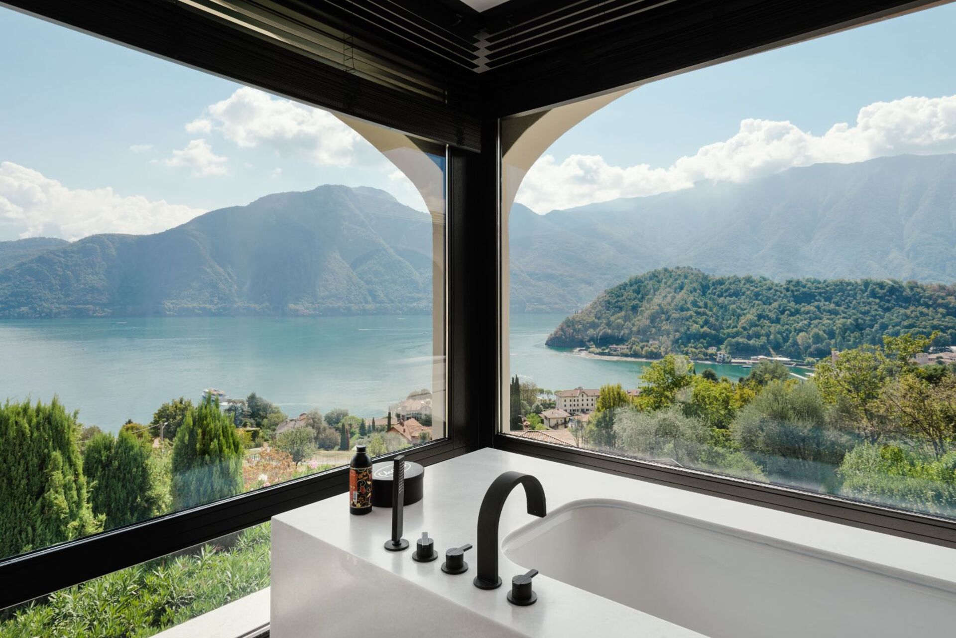 Luxurious Sanctuary Overlooking Lake Como