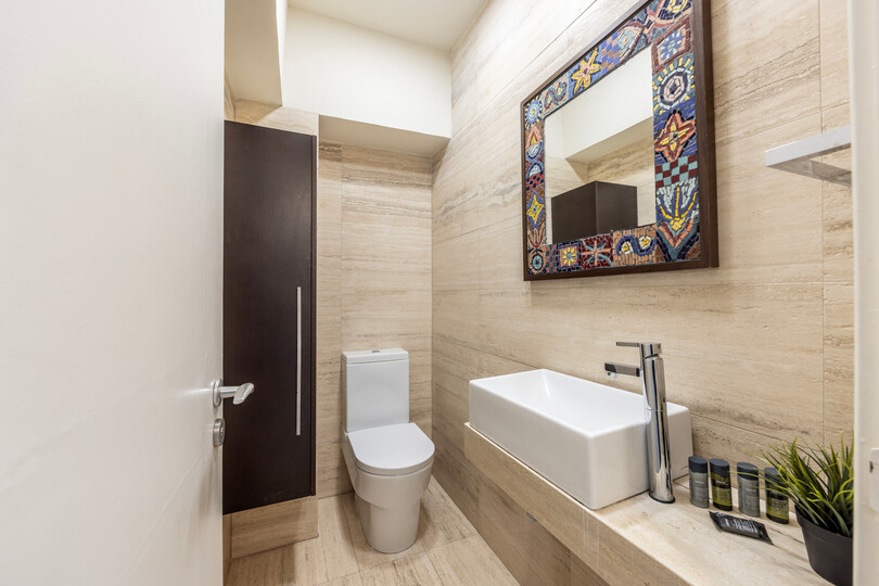 5 Star Mackenzie Beachfront Suite – Luxury Living by the Sea
