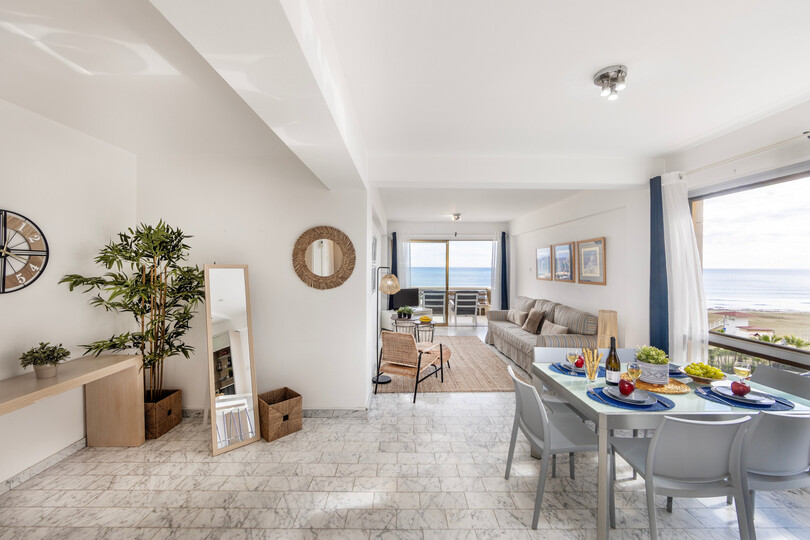 5 Star Mackenzie Beachfront Suite – Luxury Living by the Sea