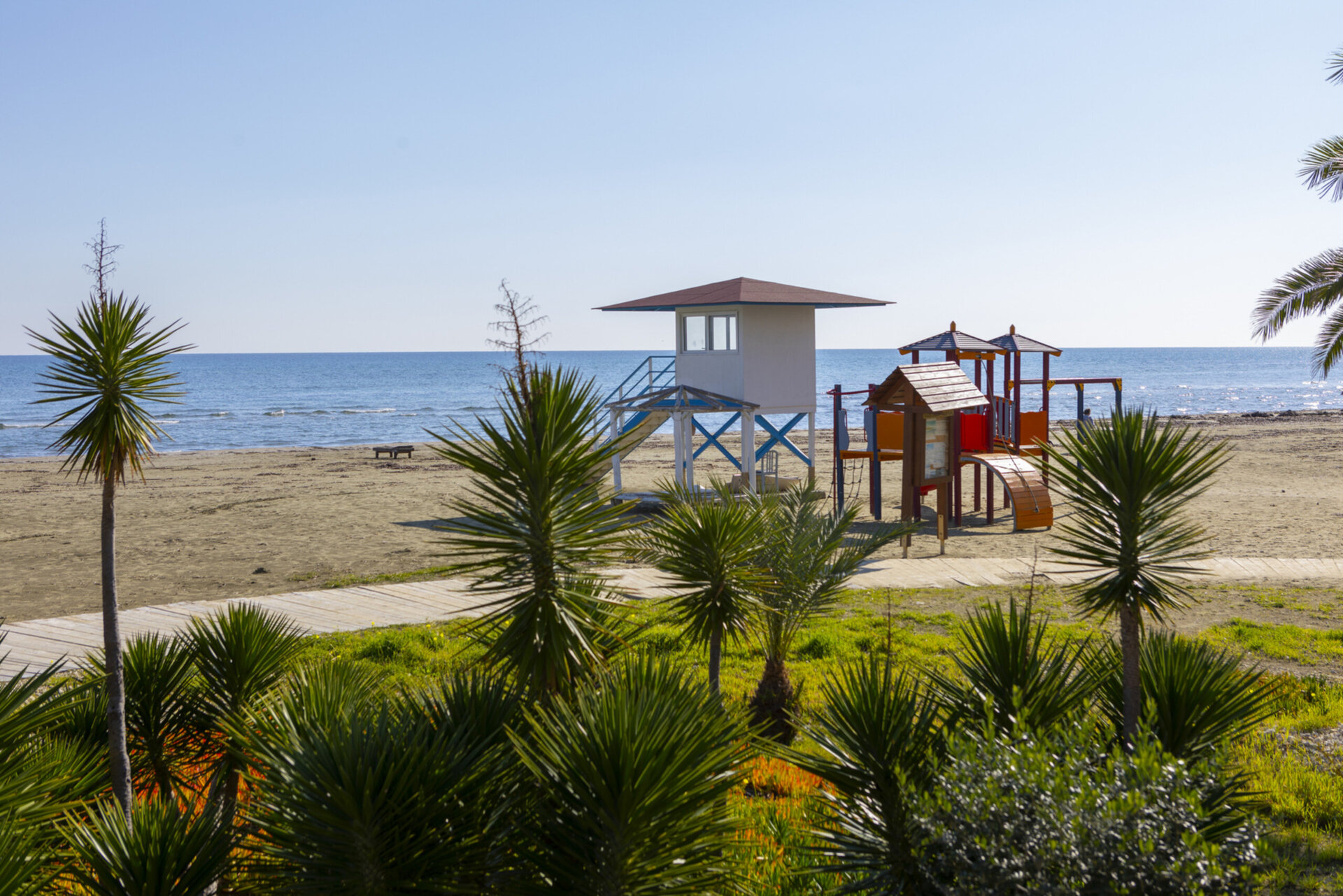 5 Star Mackenzie Beachfront Suite – Luxury Living by the Sea