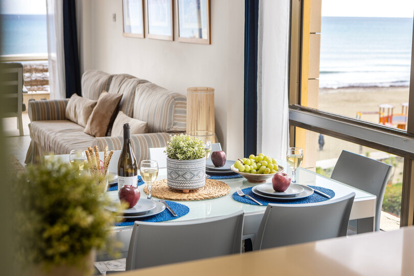 5 Star Mackenzie Beachfront Suite – Luxury Living by the Sea