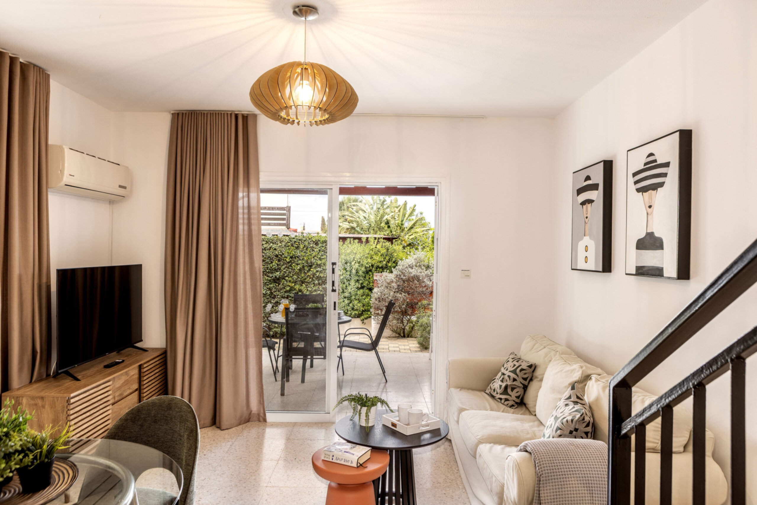 5 Star Marina Seaside Villa – Luxury Seaside Stay in Larnaca