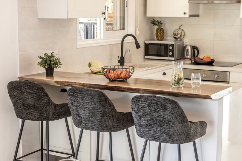 5 Star Marina Seaside Villa – Contemporary Coastal Comfort