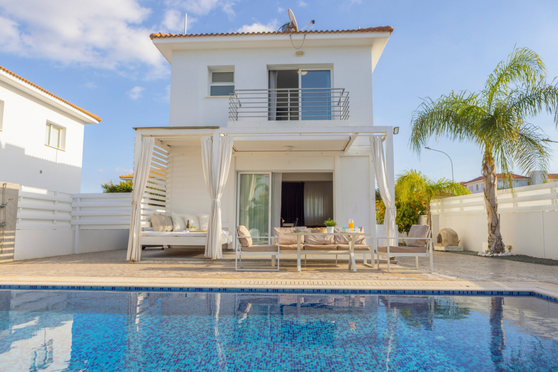 5 Star Alina Villa – Stylish Coastal Escape in Protaras