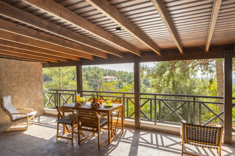 5 Star Forest View Cottage – Luxury Mountain Retreat