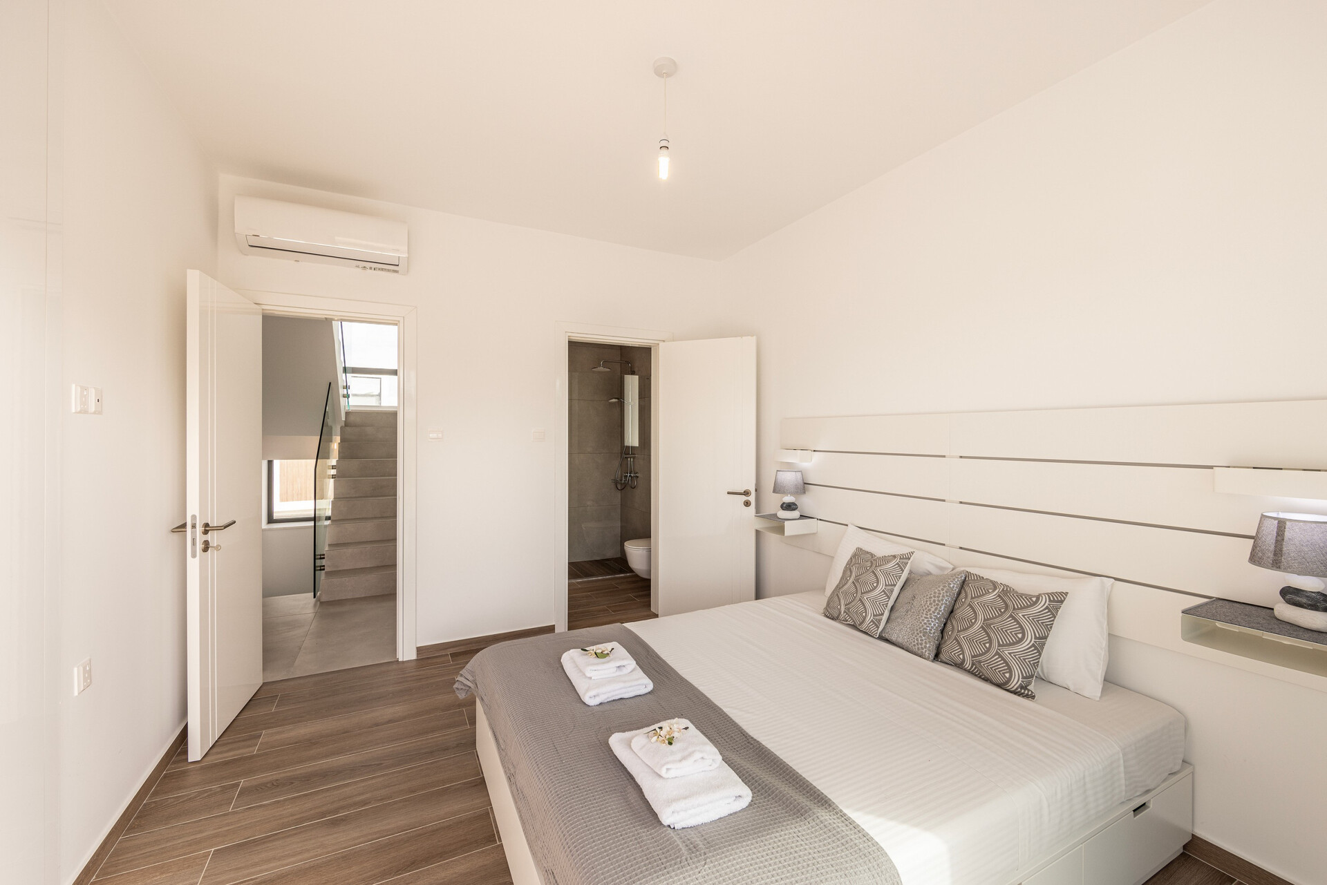 5 Star Villa Protaras By the Bay Elite - Luxury Retreat