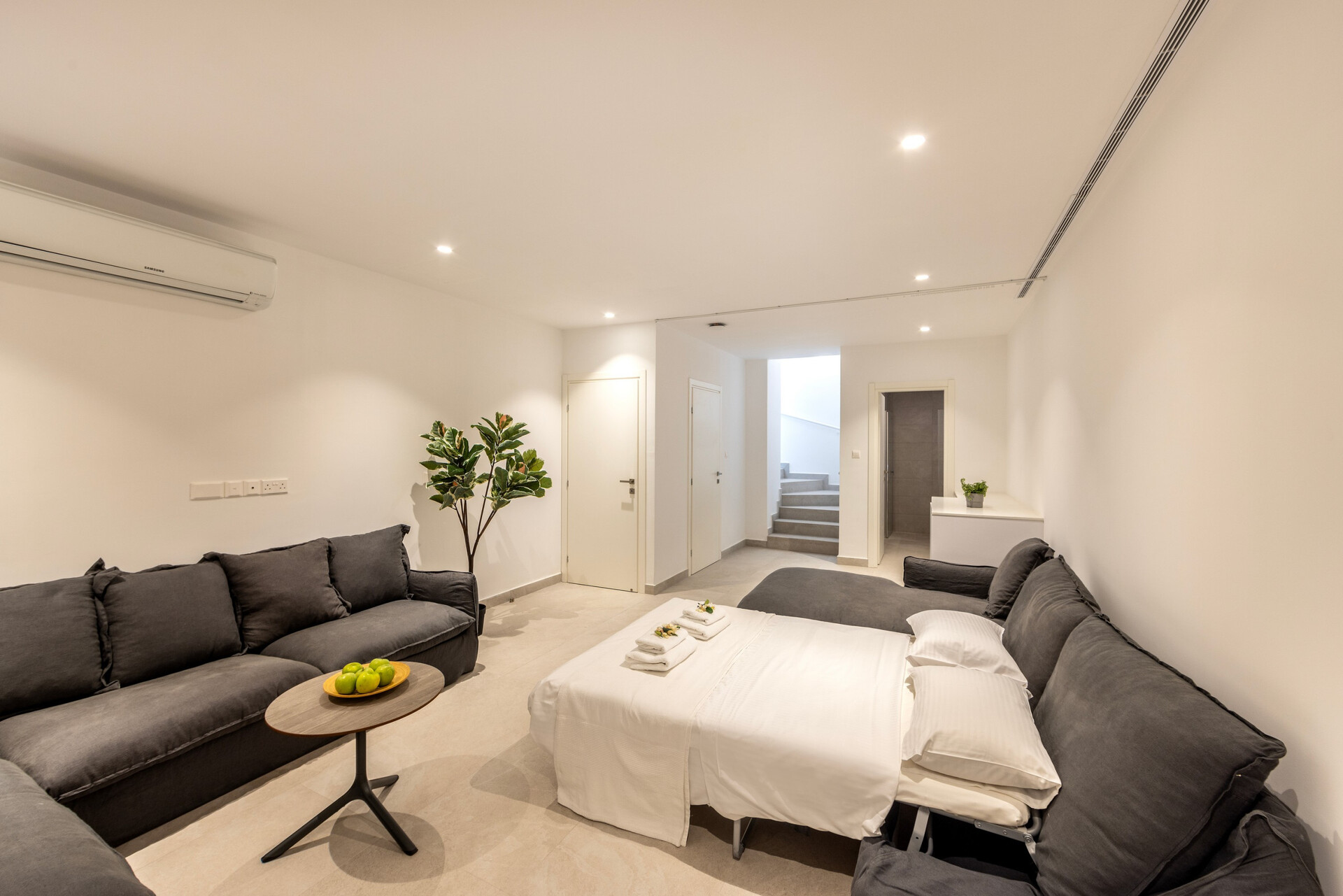 5 Star Villa Periyiali Seaside Haven - Cliffside Coastal Retreat