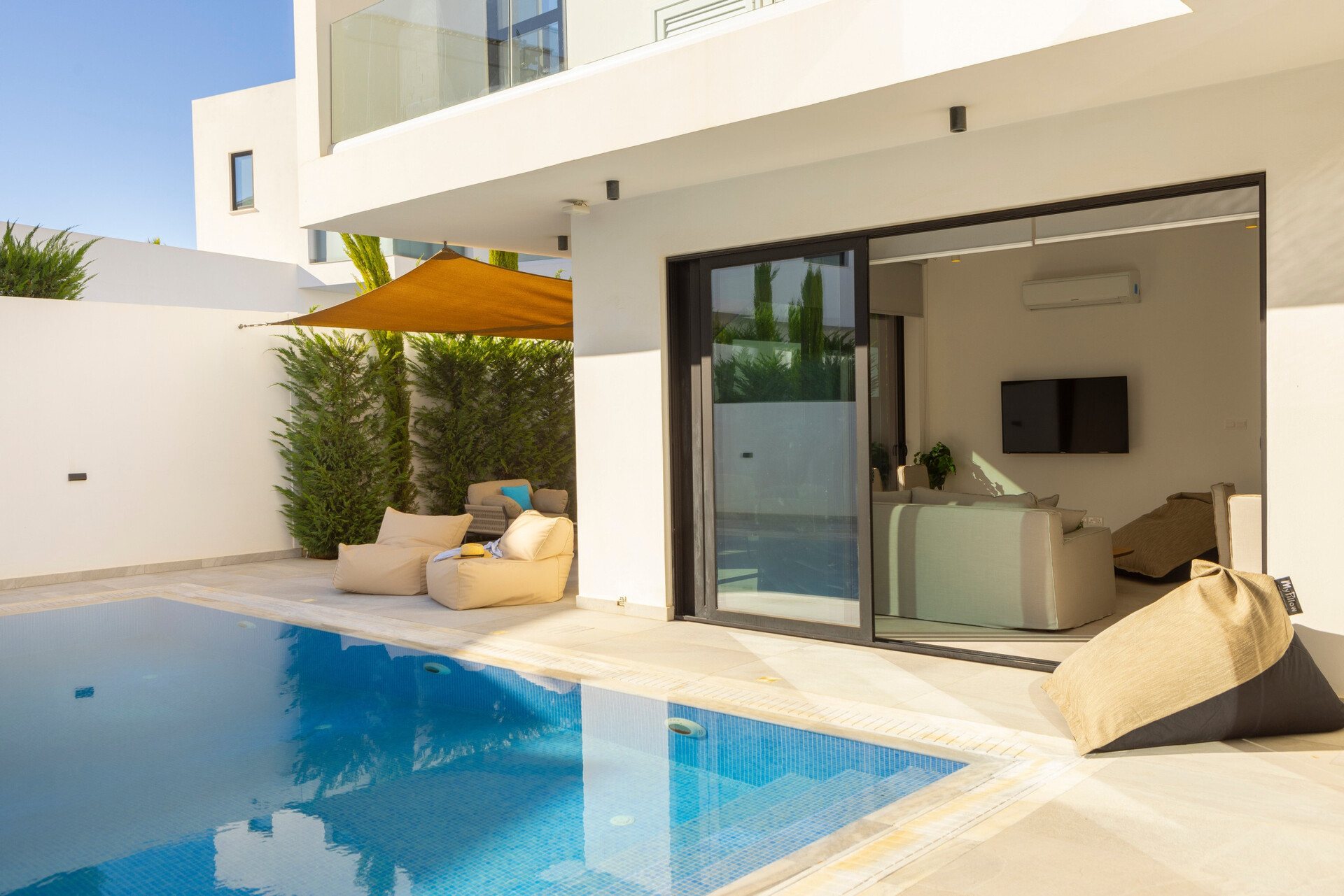 5 Star Villa Periyiali Seaside Haven - Cliffside Coastal Retreat