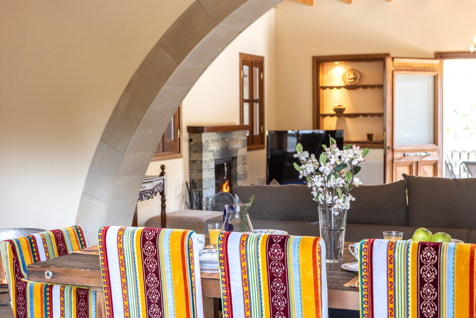 5 Star Villa Troodos Mature Pine Chalet - Forest Mountain Escape