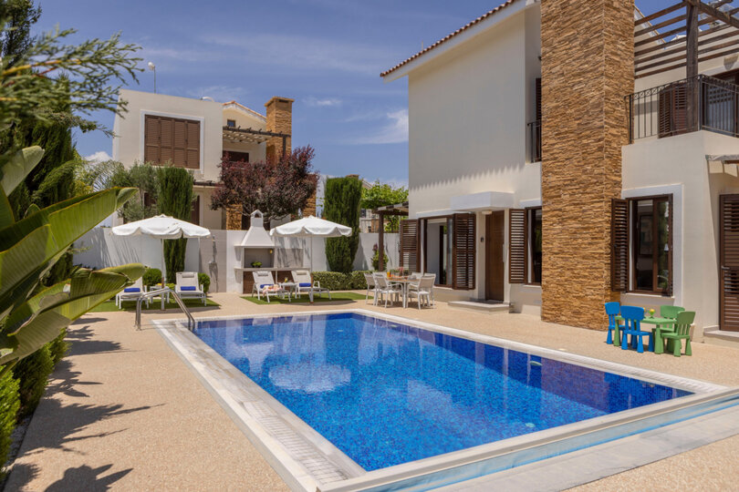 5 Star Villa Ionion H15 - Contemporary Seaside Retreat.