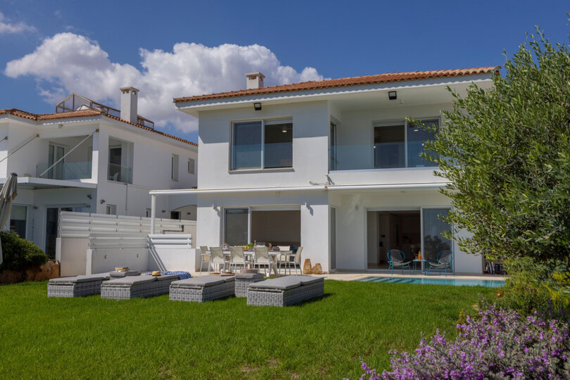 5 Star Villa Sirina Paradise Seafront - Exclusive Beachfront Retreat